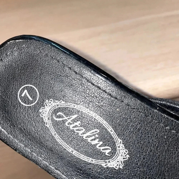 ATALENA  BLSCK RHINESTONE JEWELED EMBELLISHED CUSHIONED BLACK MULES SIZE 7 - Picture 8 of 10